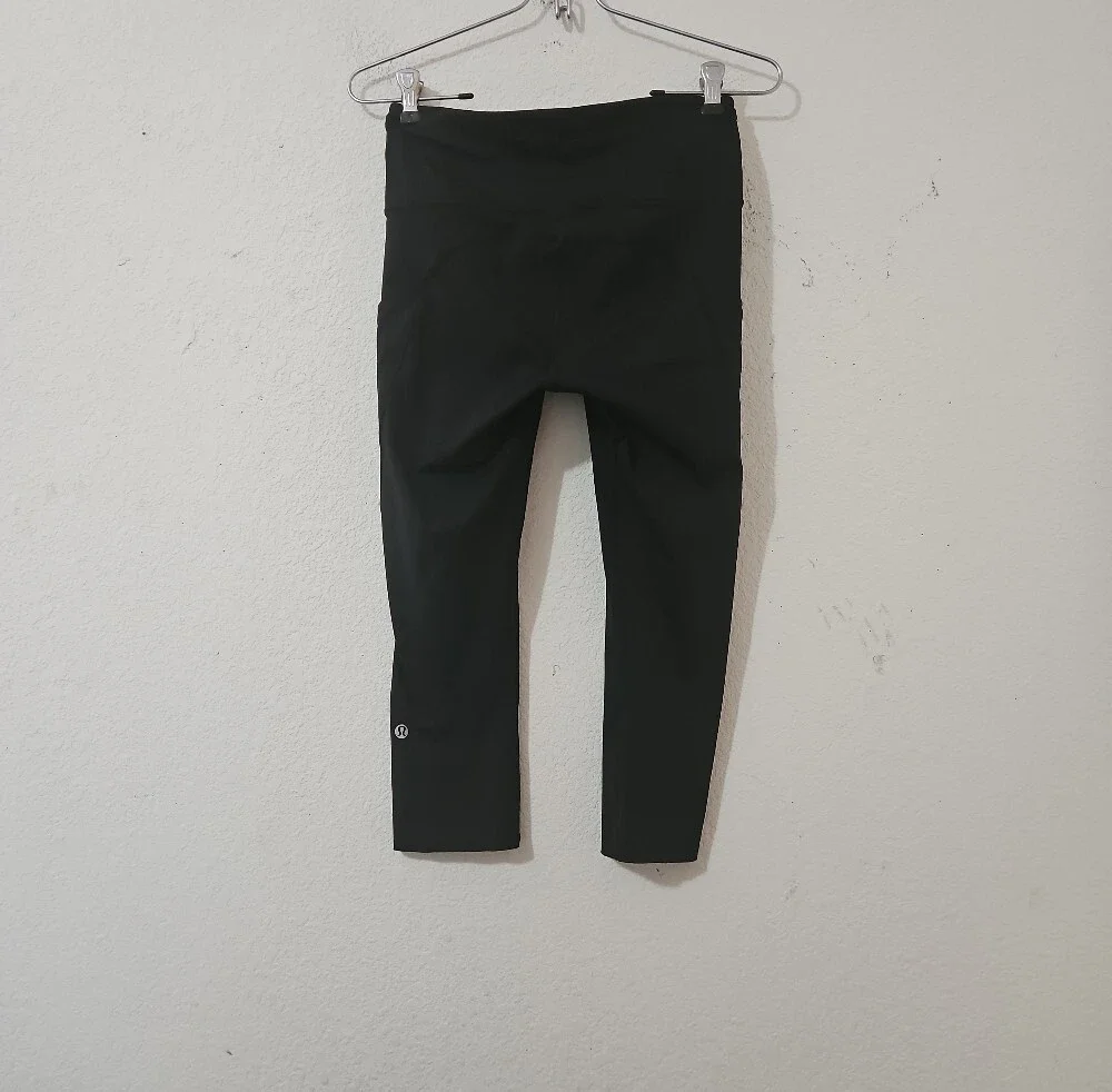 lululemon Athletica Fast and Free High-Rise Crops Size 6